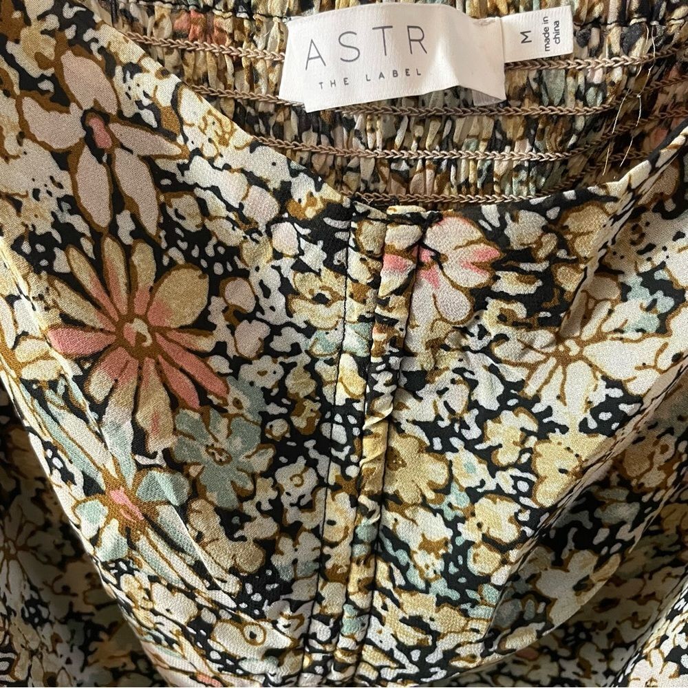 ASTR the Label Love Song Floral Ruched Frill Puff Sleeve Revolve - Picture 5 of 13